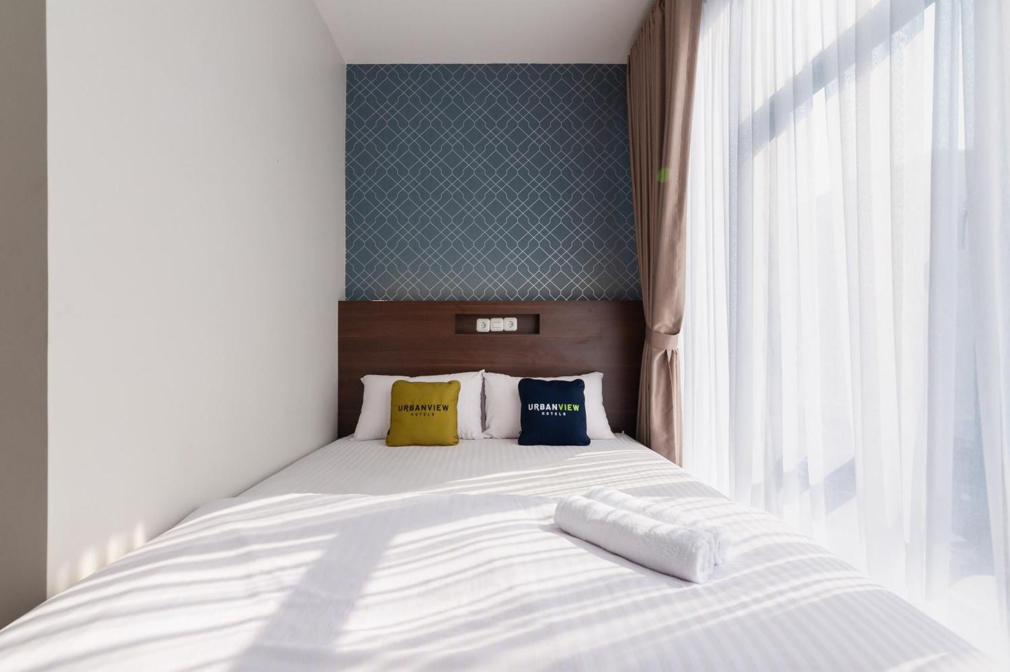 Urbanview Hotel Cengkareng Jakarta By Reddoorz Exteriör bild